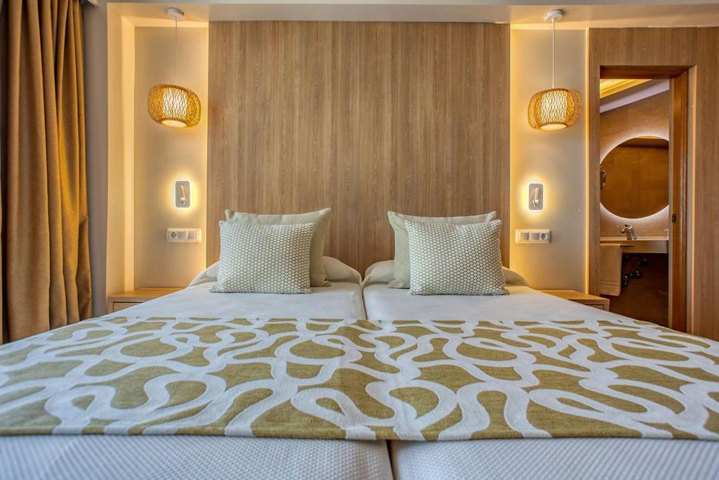 Ona Palmira Paguera Hotel Peguera Luaran gambar