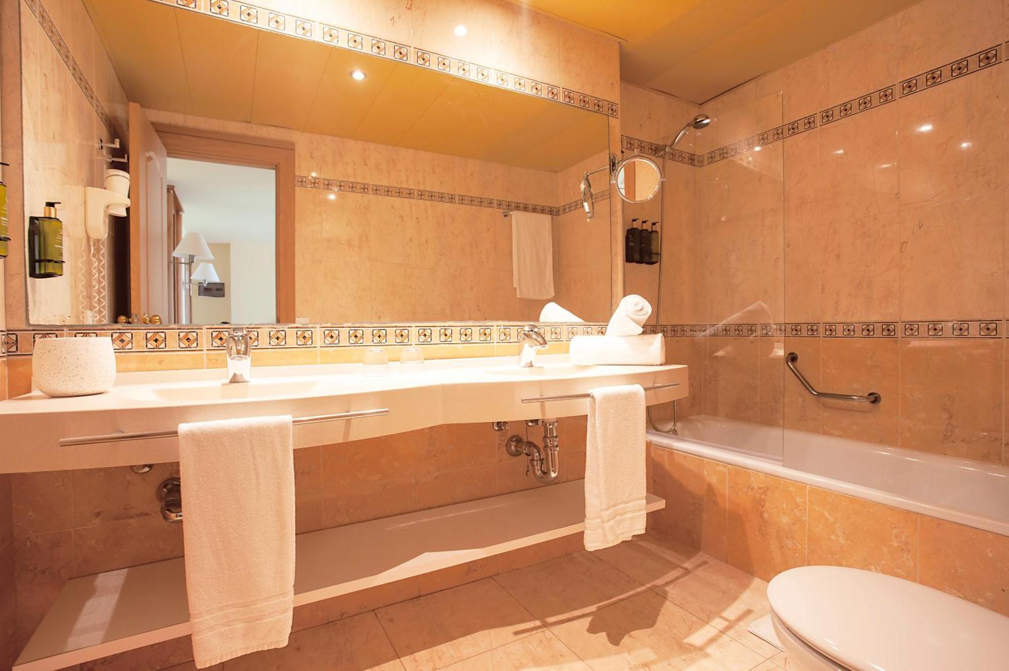 Ona Palmira Paguera Hotel Peguera Luaran gambar